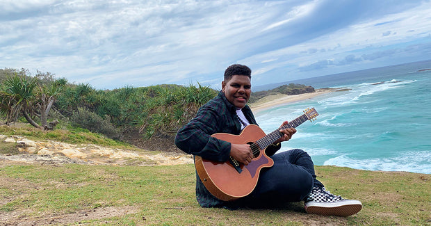 Tanglewood guitars - Chris Tamwoy