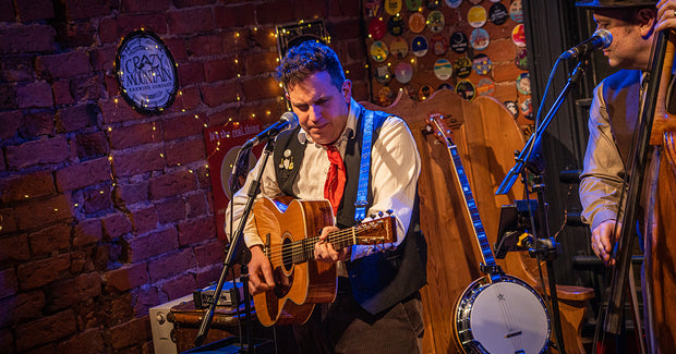 Tanglewood guitars - Warren James