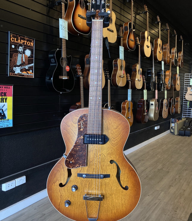 Early 2000s Godin 5th Avenue Kingpin P90 - Cognac Burst, Left Handed